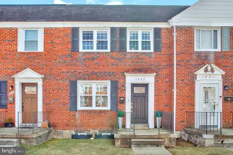 1233 Halstead Rd, Parkville, MD 21234
