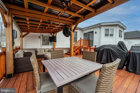 7113 Olivia Rd, Middle River, MD 21220 photo 9