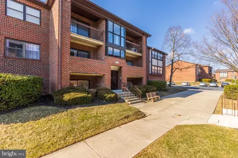 10 Juliet Ln #203, Nottingham, MD 21236