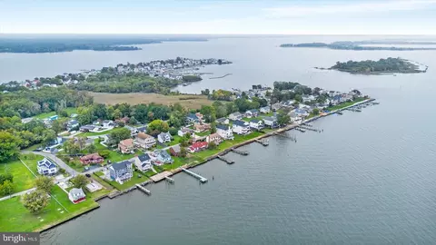 View/Area - 8901 Chesapeake Ave, Sparrows Point, MD 21219 photo 3 of 17