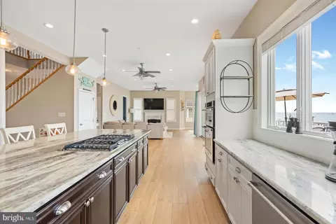 Kitchen - 8901 Chesapeake Ave, Sparrows Point, MD 21219 photo 3 of 11