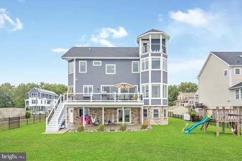 8901 Chesapeake Ave, Sparrows Point, MD 21219