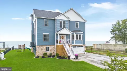 Exterior - 8901 Chesapeake Ave, Sparrows Point, MD 21219 photo 1 of 12