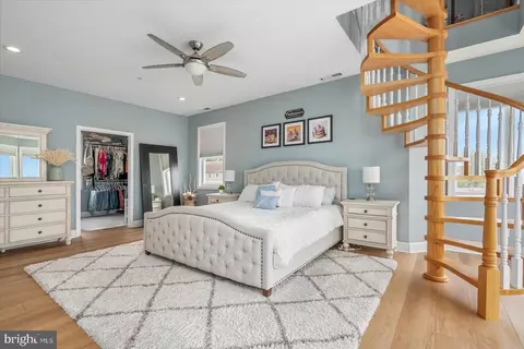 Bedroom - 8901 Chesapeake Ave, Sparrows Point, MD 21219 photo 6 of 8