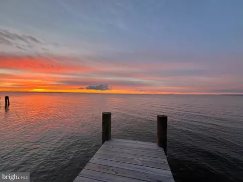 View/Area - 8901 Chesapeake Ave, Sparrows Point, MD 21219 photo 1 of 17