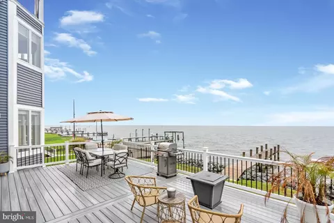 Exterior - 8901 Chesapeake Ave, Sparrows Point, MD 21219 photo 5 of 12