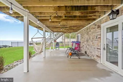 Exterior - 8901 Chesapeake Ave, Sparrows Point, MD 21219 photo 8 of 12