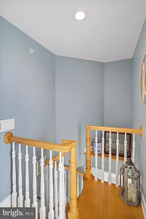 Entry Way - 8901 Chesapeake Ave, Sparrows Point, MD 21219 photo 8 of 8