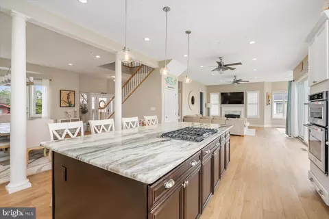 Kitchen - 8901 Chesapeake Ave, Sparrows Point, MD 21219 photo 2 of 11