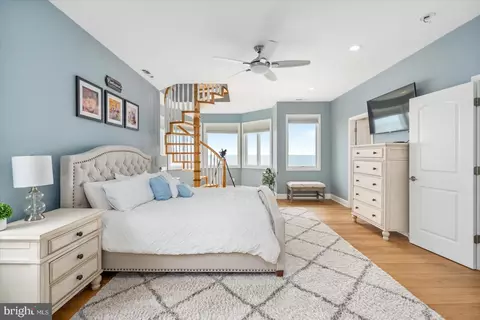 Bedroom - 8901 Chesapeake Ave, Sparrows Point, MD 21219 photo 8 of 8