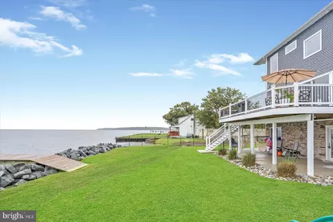 Exterior - 8901 Chesapeake Ave, Sparrows Point, MD 21219 photo 7 of 12