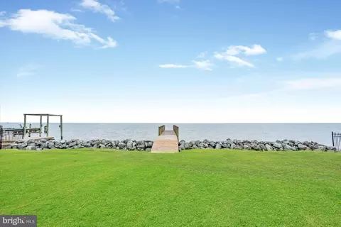 View/Area - 8901 Chesapeake Ave, Sparrows Point, MD 21219 photo 5 of 17