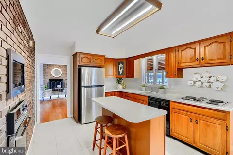 6705 S River Dr, Middle River, MD 21220 photo 14