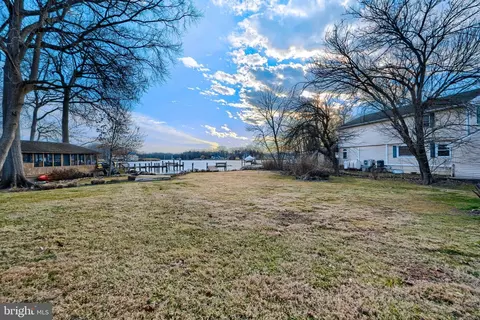 6705 S River Dr, Middle River, MD 21220 photo 42