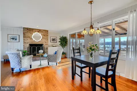 6705 S River Dr, Middle River, MD 21220 photo 11
