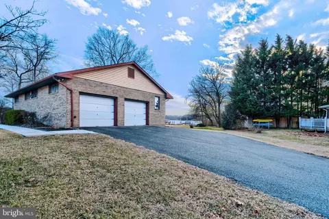 6705 S River Dr, Middle River, MD 21220 photo 4