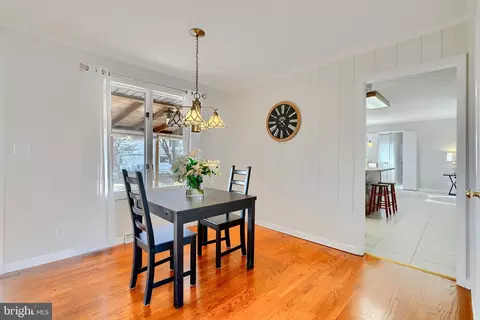 6705 S River Dr, Middle River, MD 21220 photo 12