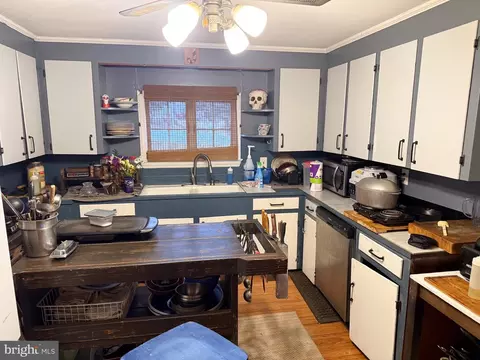 Kitchen - 15227 Old Hanover Rd, Upperco, MD 21155 photo 2 of 2