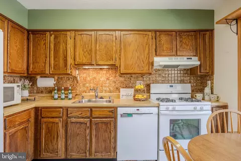 5 Sylvanhurst, Nottingham, MD 21236 photo 7