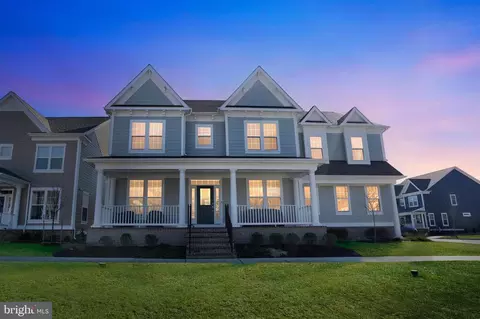10649 Wennington St, Middle River, MD 21220