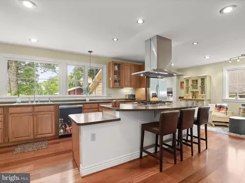 Kitchen - 4932 Jenkins Ln, Baldwin, MD 21013 photo 2 of 6