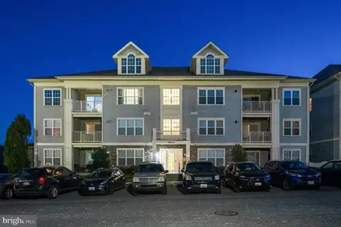 8807 Stone Ridge Cir #302, Baltimore, MD 21208