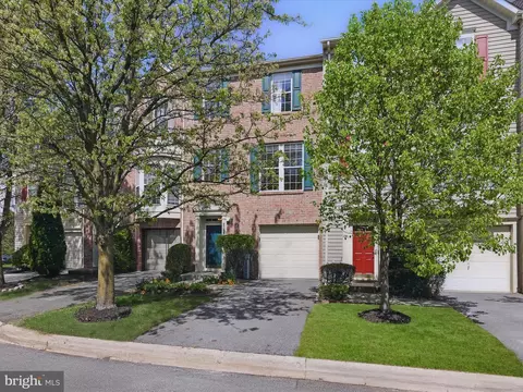 9738 Morningview Cir #9738, Perry Hall, MD 21128