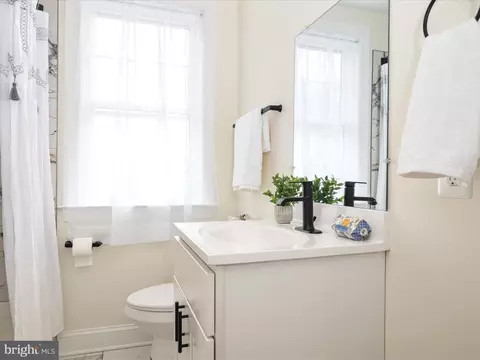 128 Malbrook Rd, Baltimore, MD 21229 photo 17