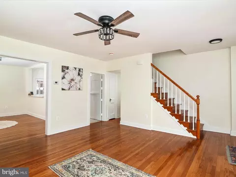 128 Malbrook Rd, Baltimore, MD 21229 photo 5