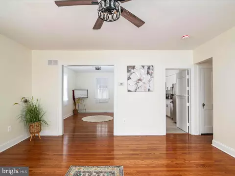 128 Malbrook Rd, Baltimore, MD 21229 photo 6