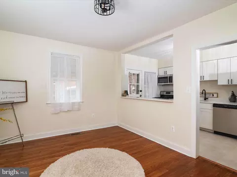 128 Malbrook Rd, Baltimore, MD 21229 photo 7