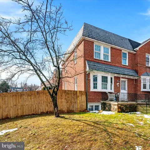 128 Malbrook Rd, Baltimore, MD 21229 photo 3