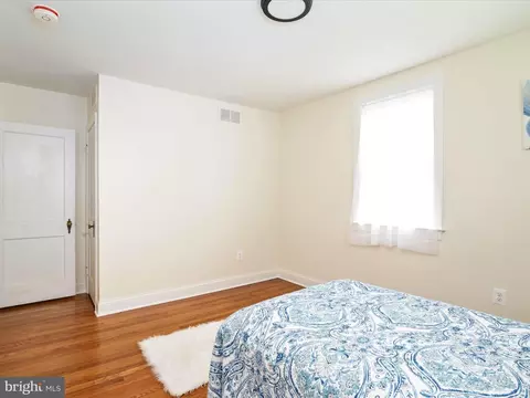 128 Malbrook Rd, Baltimore, MD 21229 photo 16
