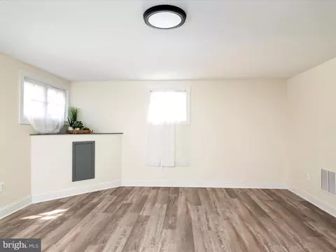 128 Malbrook Rd, Baltimore, MD 21229 photo 18
