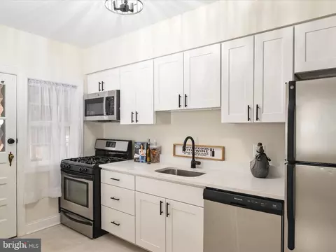 128 Malbrook Rd, Baltimore, MD 21229 photo 9