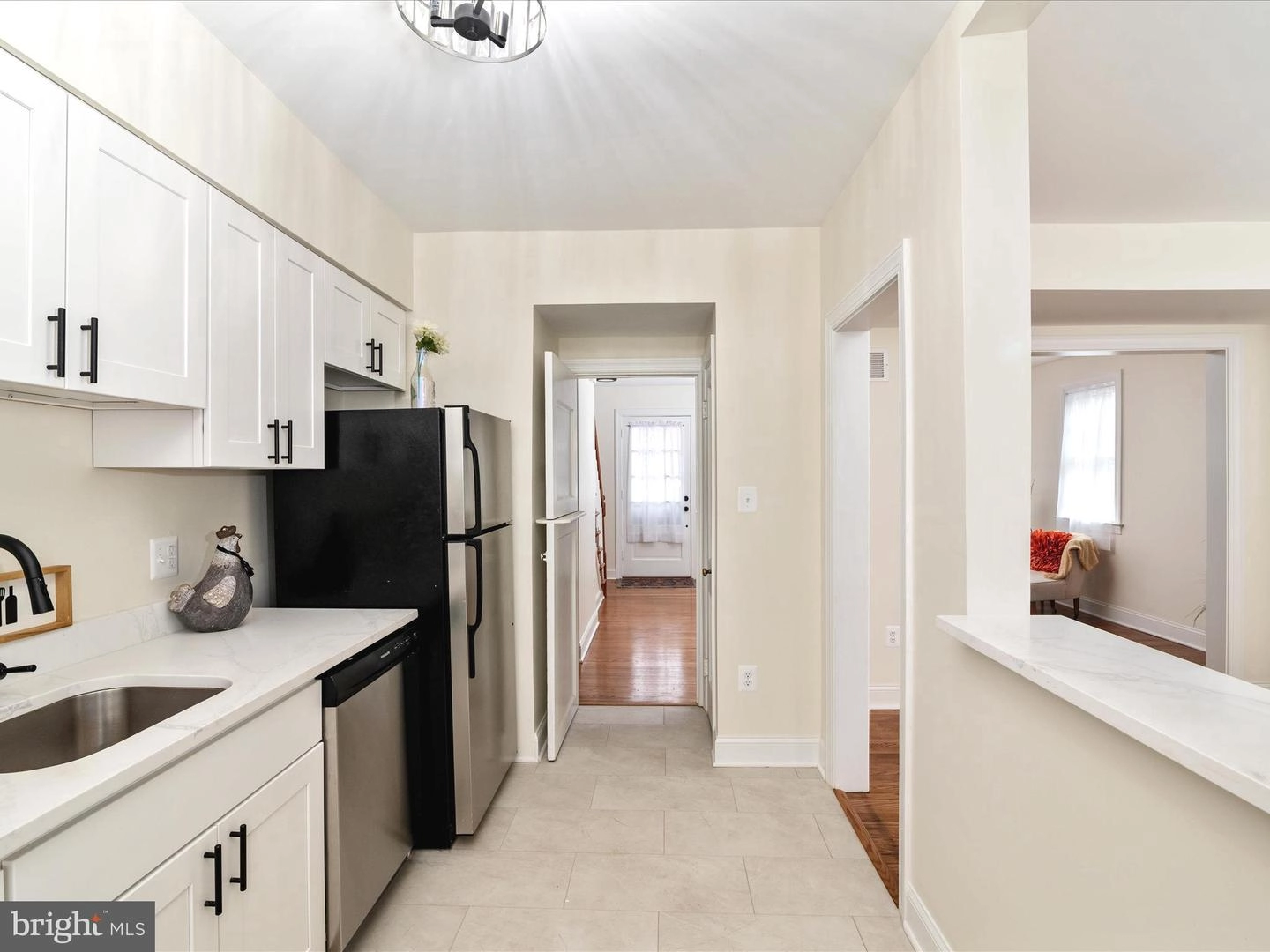 128 Malbrook Rd, Baltimore, MD 21229 photo 10