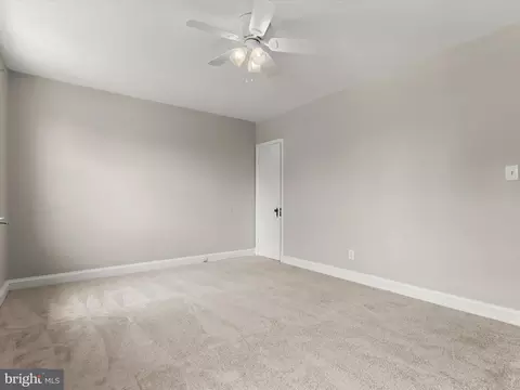 Bedroom - 915 Maiden Choice Ln, Baltimore, MD 21229 photo 4 of 5