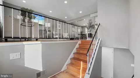 2144 Chantilla Rd, Catonsville, MD 21228