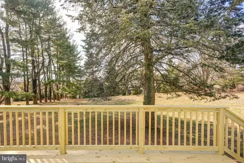 Exterior - 8 Marmaduke Ct, Baldwin, MD 21013 photo 4 of 16