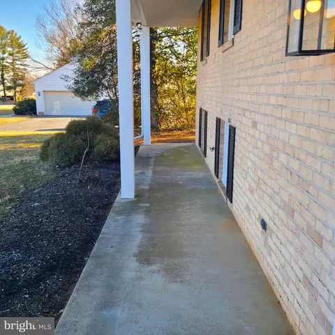 Exterior - 8 Marmaduke Ct, Baldwin, MD 21013 photo 10 of 16