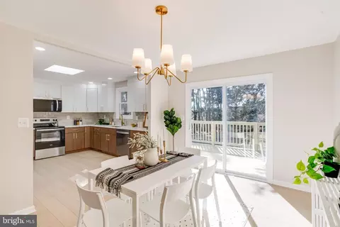 Dining - 8 Marmaduke Ct, Baldwin, MD 21013 photo 4 of 5