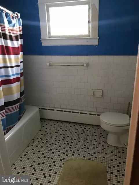 Bath - 35 3rd Ave, Halethorpe, MD 21227 photo 1 of 4