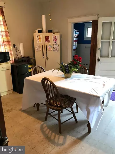 Dining - 35 3rd Ave, Halethorpe, MD 21227 photo 1 of 1