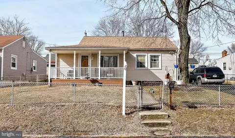17 Taxi Way, Middle River, MD 21220
