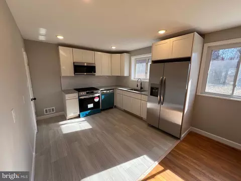1709 Greencastle Dr, Rosedale, MD 21237