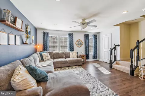 9955 Ravenhurst Rd, Middle River, MD 21220 photo 17