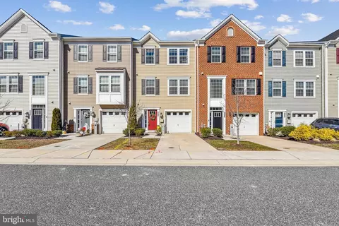 9955 Ravenhurst Rd, Middle River, MD 21220 photo 2