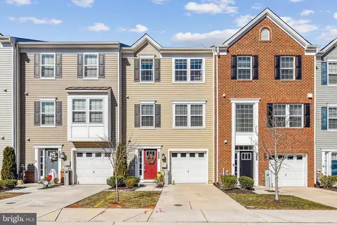 9955 Ravenhurst Rd, Middle River, MD 21220