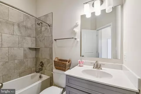 9955 Ravenhurst Rd, Middle River, MD 21220 photo 14