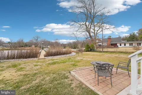 Exterior - 1235 Engleberth Rd, Essex, MD 21221 photo 12 of 13